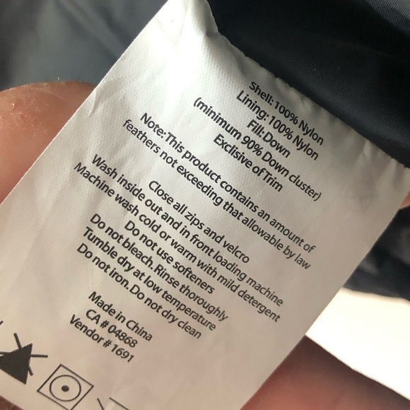 Womens MEC MOUNTAIN EQUIPMENT COOP BLACK TREMBLANT DOWN FILLED PUFFER VEST LARGE - Picture 8 of 8